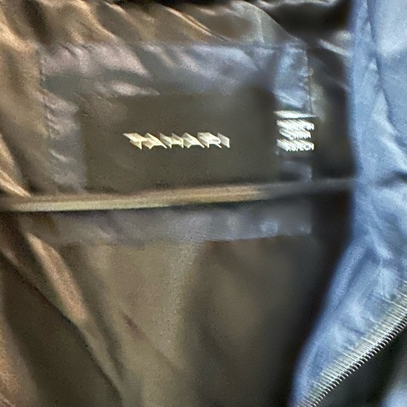 Jacket - Picture 2 of 3